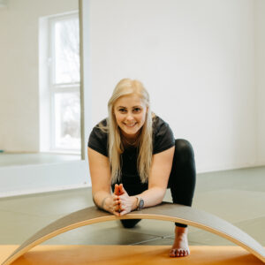 WOBBEL YOGA _ STEFFI