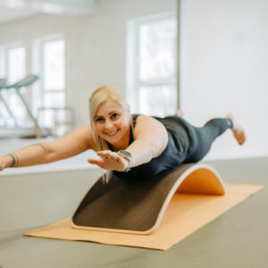 WOBBEL YOGA _ STEFFI